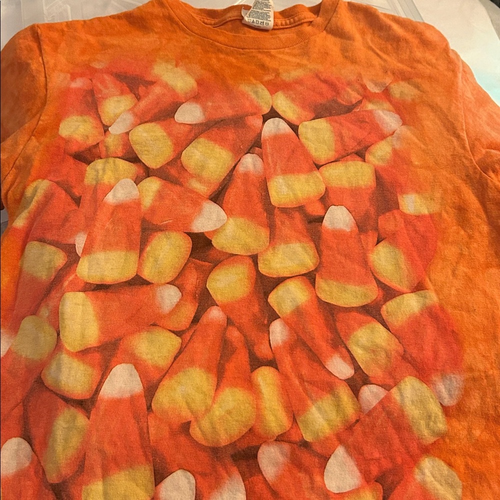Halloween Candy Corn All Over Print 🎃 Tie Dye T-Shirt Size Small Halloween